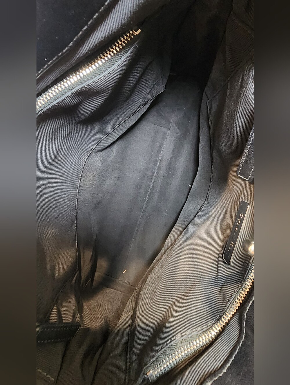 Chanel 31 Crinkled Calfskin Iridescent 2 Way - Picture 14 of 16